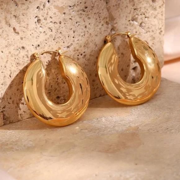 NEW 18K GOLD HOLLOW HOOP EARRINGS, NICE EARRINGS, CUTE EARRINGS